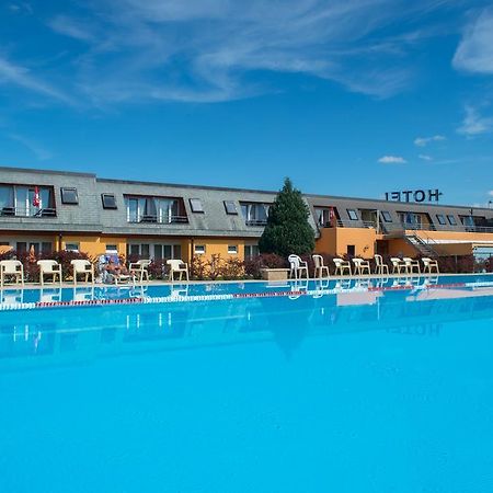 Hotel Lacotel Аванш Экстерьер фото